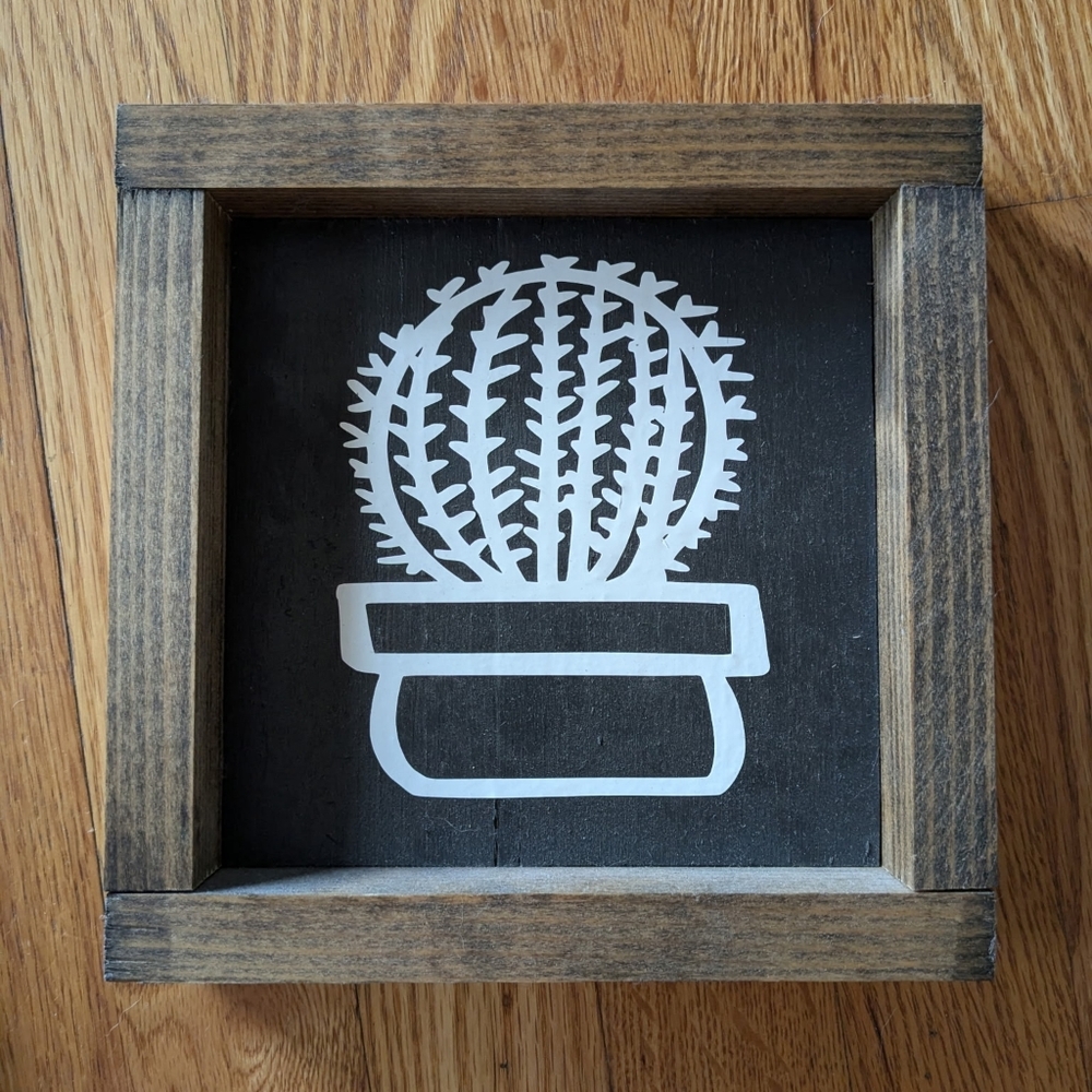 Handmade Rustic Wood Wall Sign – Small Cactus 🌵